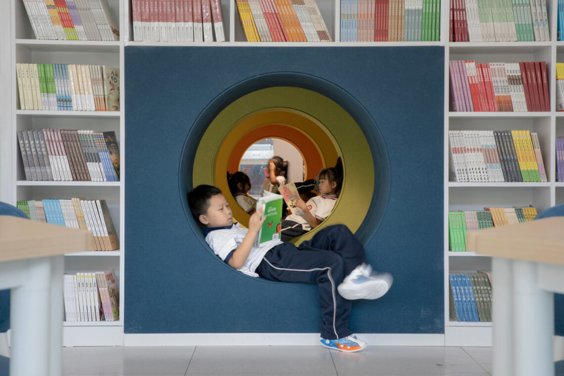 Shanghai Conservatory Of Music Experimental School Hebi Branch Library Interior Renovation / Urbanus 31 Shanghai conservatory of music experimental school hebi branch library interior renovation / urbanus