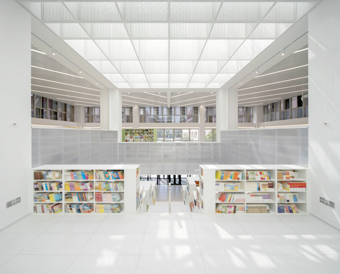 Shanghai Conservatory Of Music Experimental School Hebi Branch Library Interior Renovation / Urbanus 39 Shanghai conservatory of music experimental school hebi branch library interior renovation / urbanus
