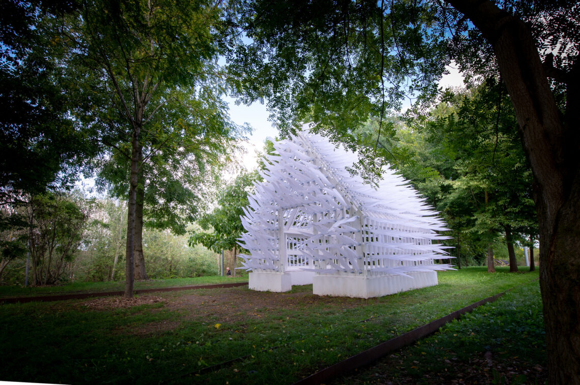 Shiver House V2 Pavilion / Neon 3 Shiver house v2 pavilion / neon