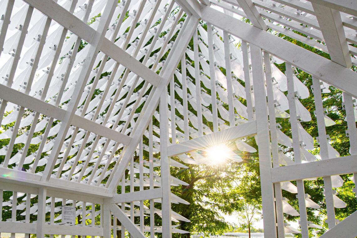 Shiver House V2 Pavilion / Neon 13 Shiver house v2 pavilion / neon