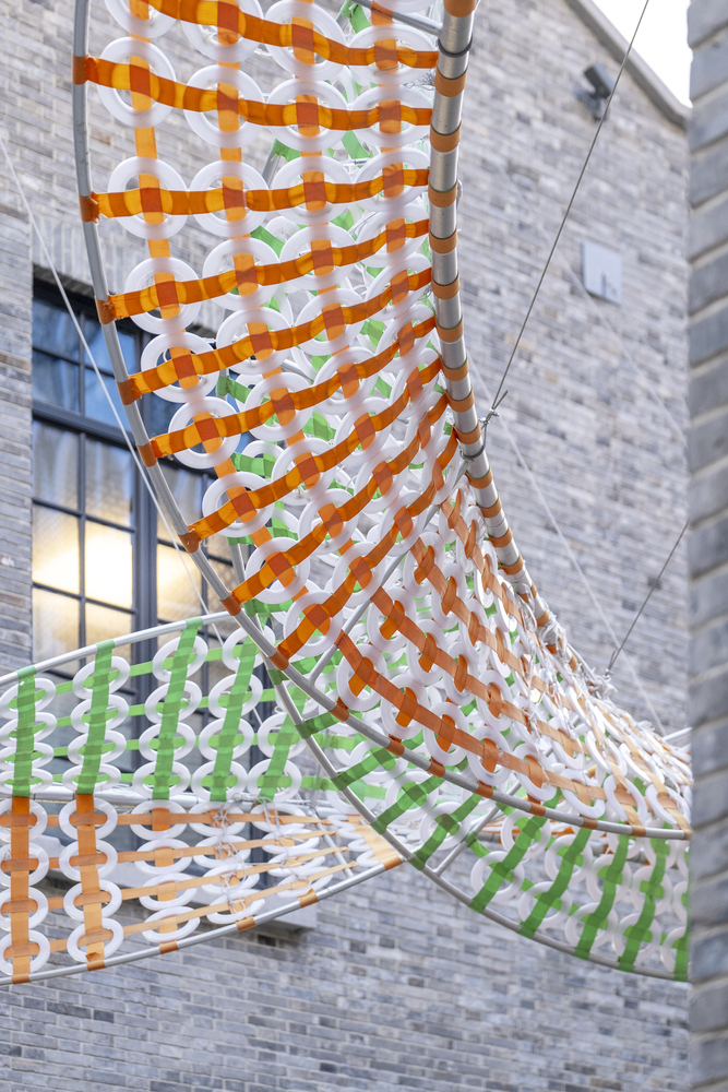 The Weaving Double Helix / Hcch Studio 6 The weaving double helix / hcch studio
