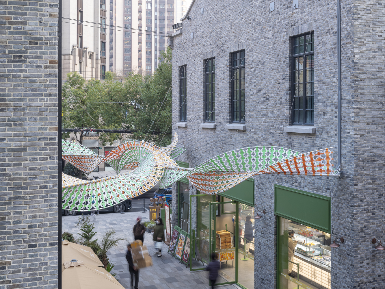 The Weaving Double Helix / Hcch Studio 1 The weaving double helix / hcch studio