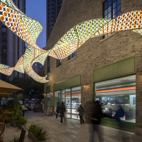 The Weaving Double Helix / Hcch Studio 16 The weaving double helix / hcch studio