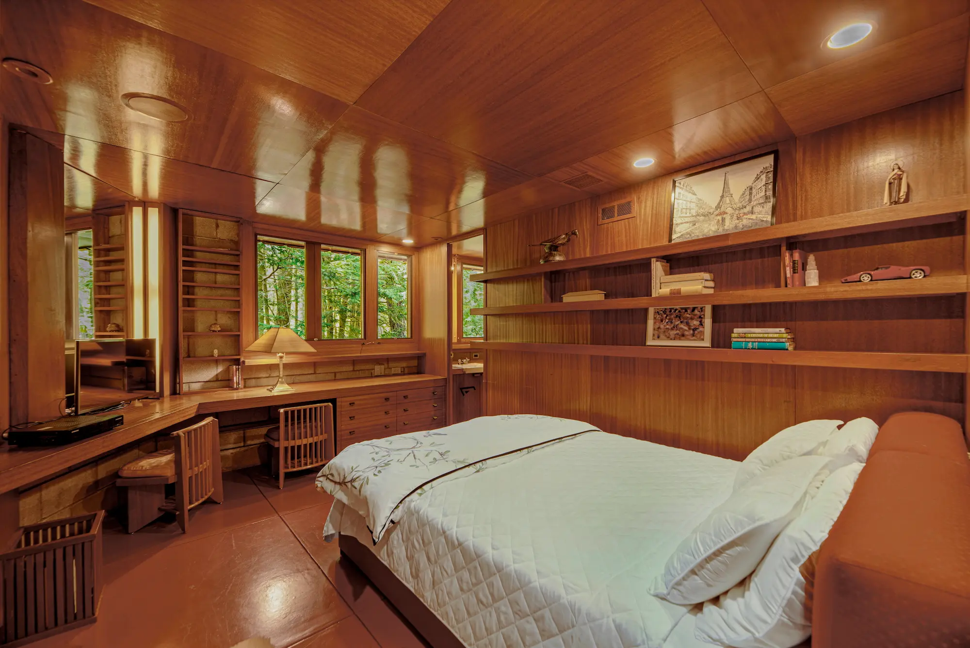 Frank Lloyd Wright'S Iconic Tirranna Home In Connecticut Sells For $6 Million 6 Frank lloyd wright's iconic tirranna home in connecticut sells for $6 million