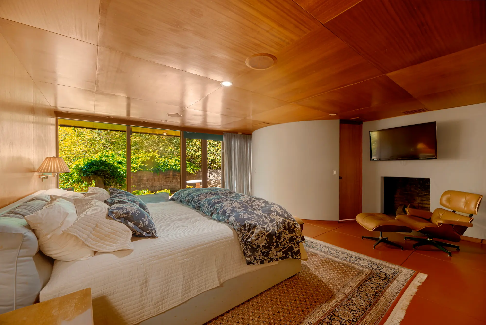 Frank Lloyd Wright'S Iconic Tirranna Home In Connecticut Sells For $6 Million 5 Frank lloyd wright's iconic tirranna home in connecticut sells for $6 million