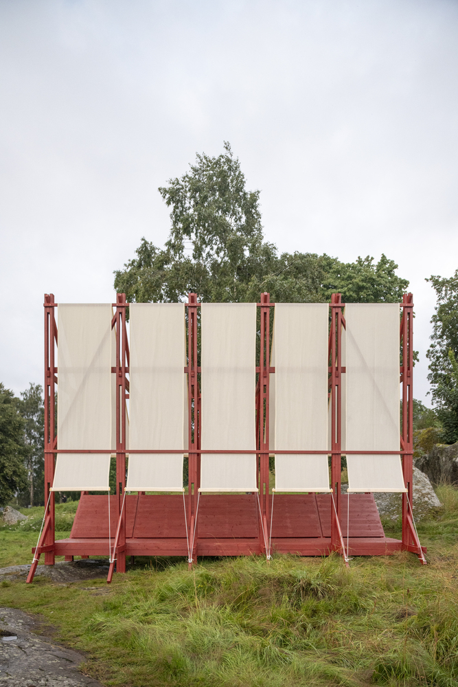 Vessel installation / erazo pugliese