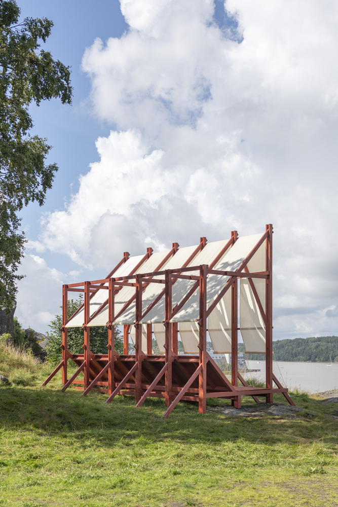 Vessel installation / erazo pugliese