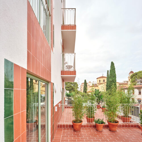 27 Apartments In Salou / Nua Arquitectures 5 27 apartments in salou / nua arquitectures
