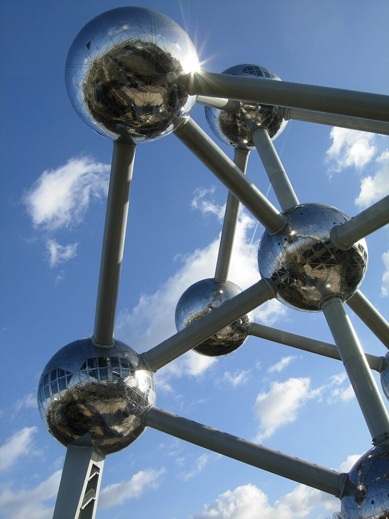 Atomium / André Waterkeyn + André And Jean Polak | Classics On Architecture Lab 22 Atomium / andré and jean polak | classics on architecture lab