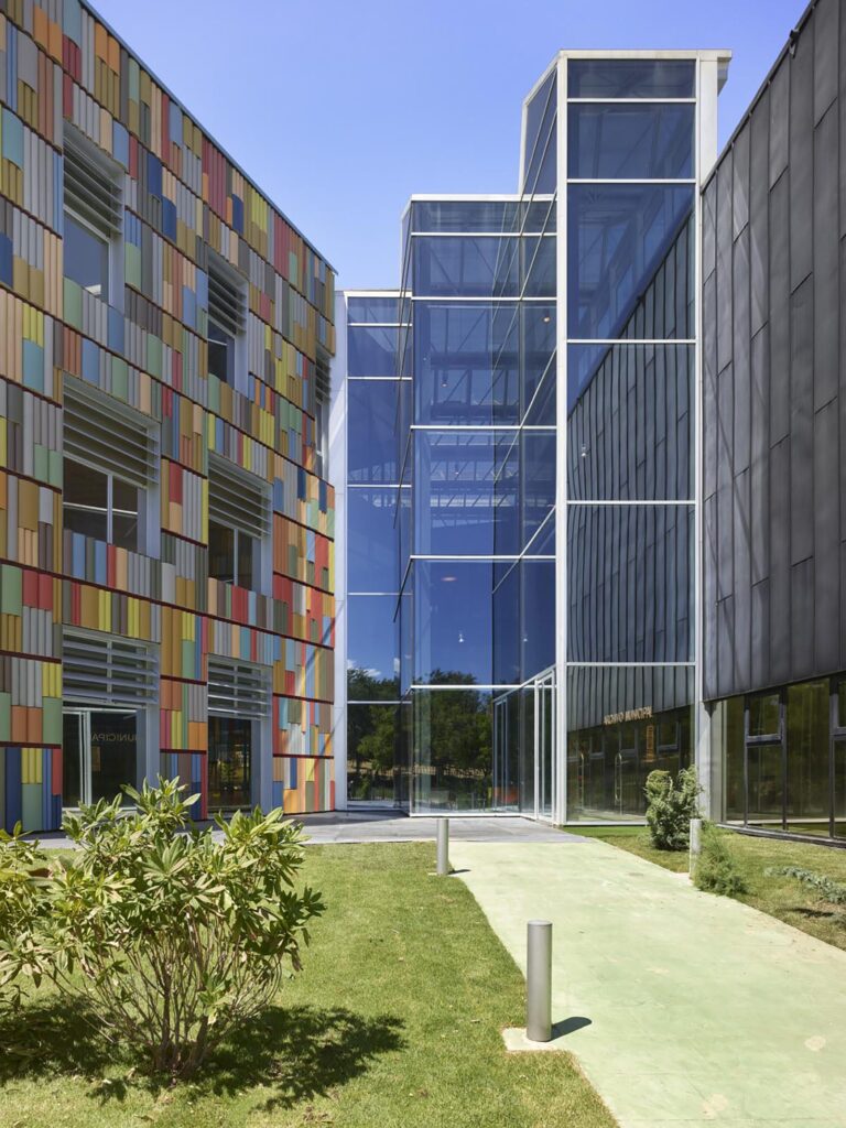 Central Library And Municipal Archives / Bn Asociados Arquitectos 18 Central library and municipal archives / bn asociados arquitectos