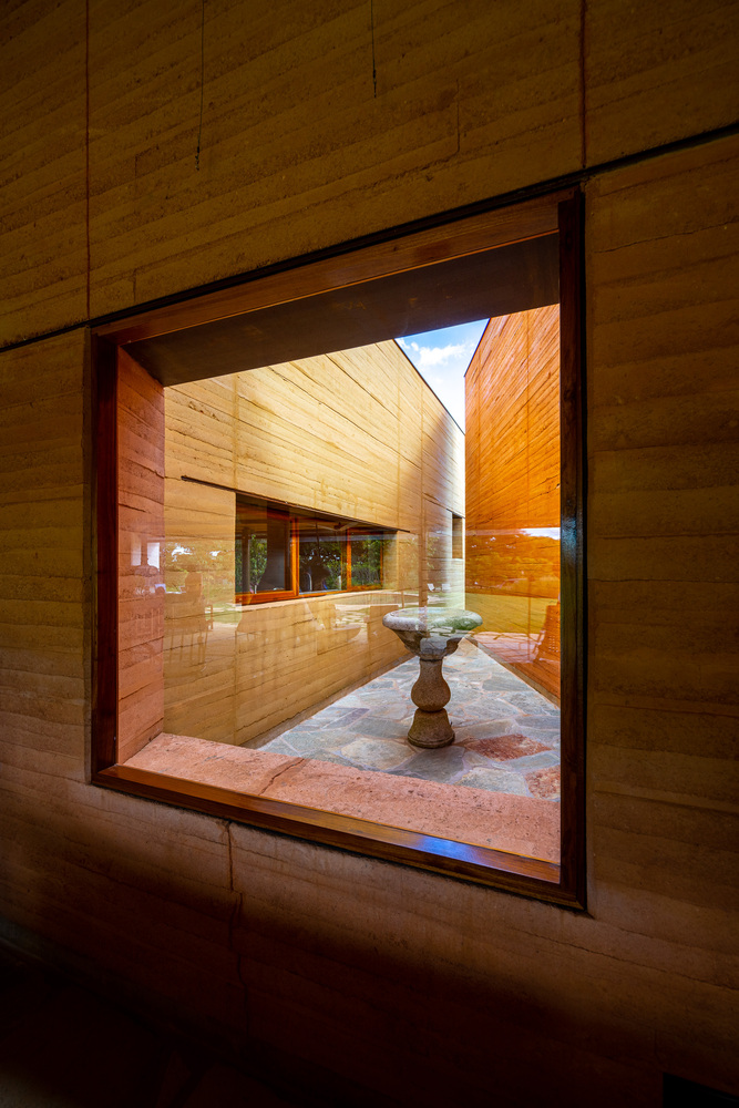 _D8A9113-Hdr-Pano_Copyright_Manuel_Sa Montemor house / brasil arquitetura