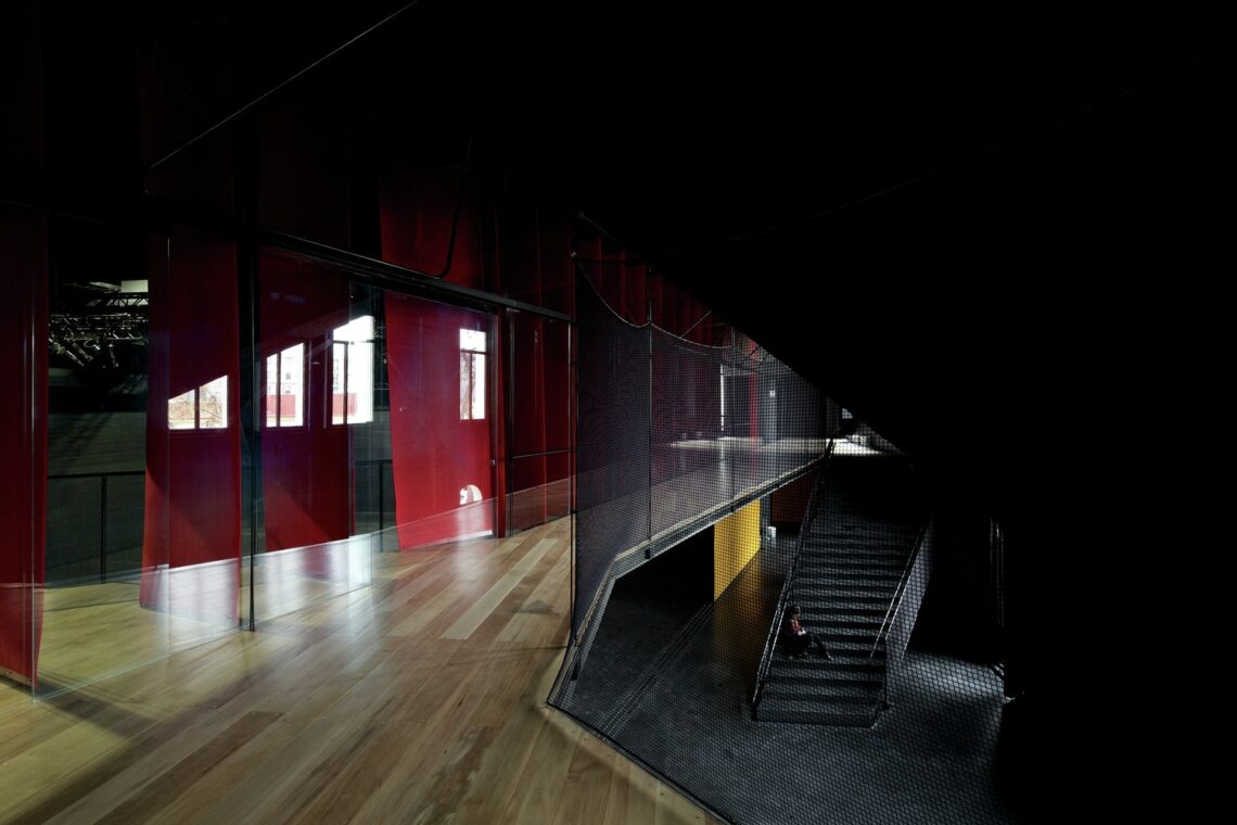 Nave / smiljan radic