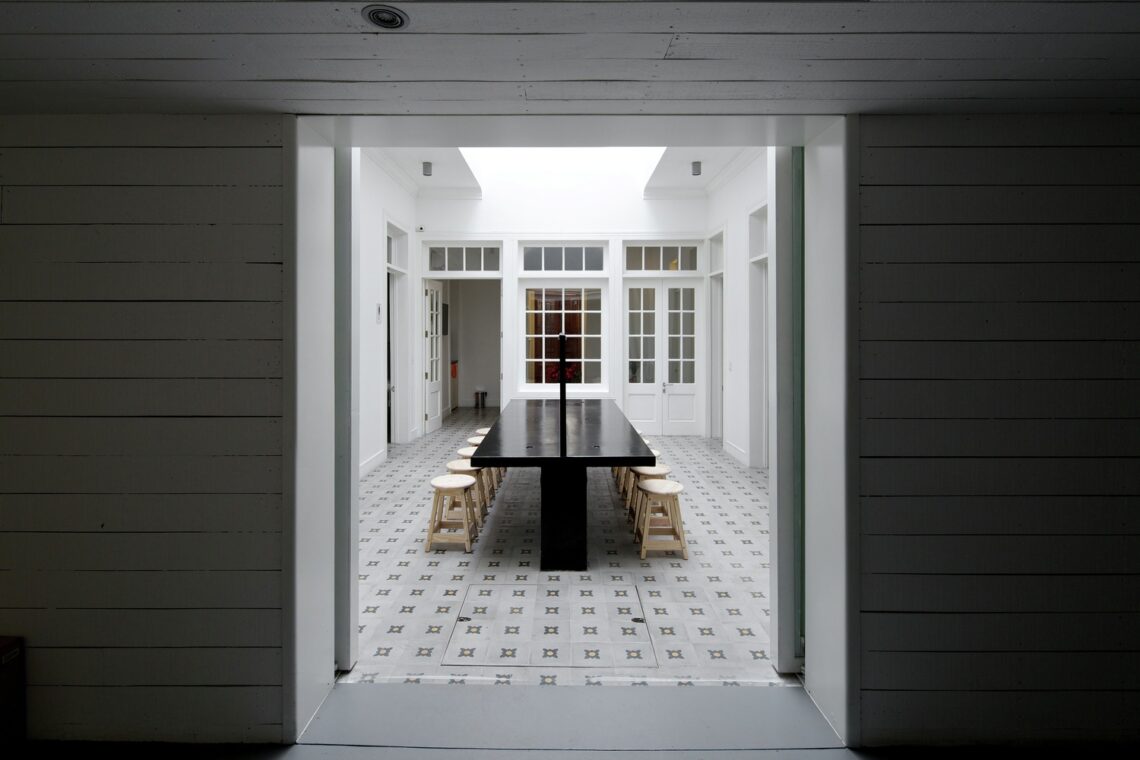 Nave / smiljan radic