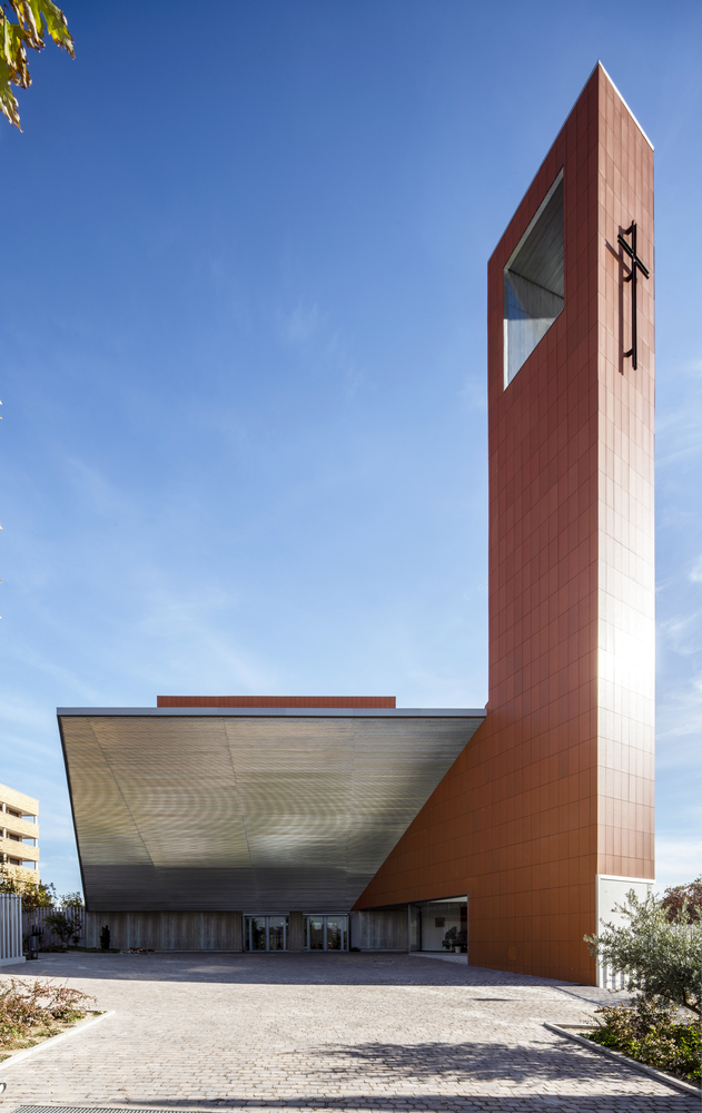 Smg church complex / ramón fernández-alonso