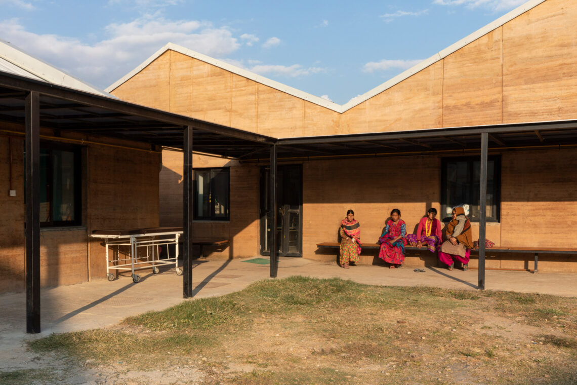Bayalpata Hospital / Sharon Davis Design 16 Bayalpata hospital / sharon davis design