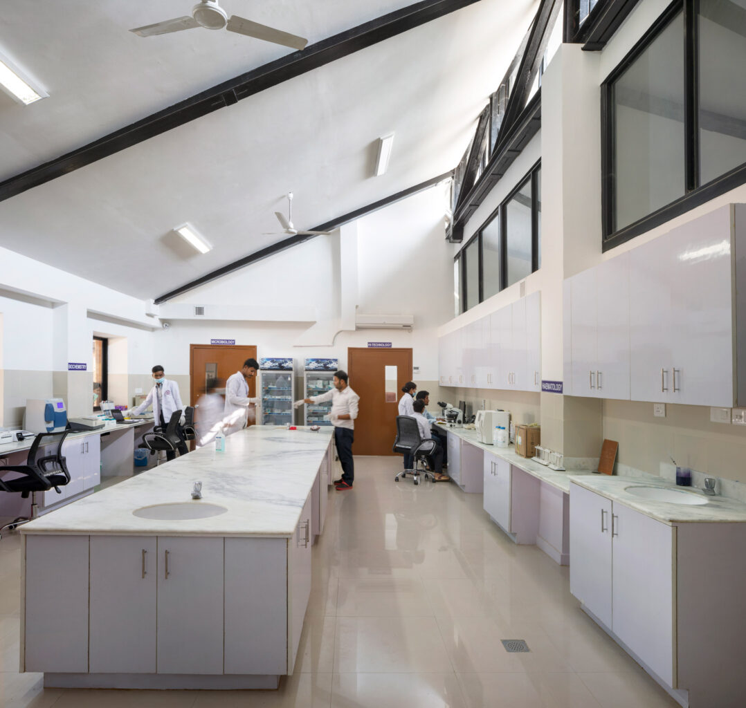 Bayalpata Hospital / Sharon Davis Design 20 Bayalpata hospital / sharon davis design