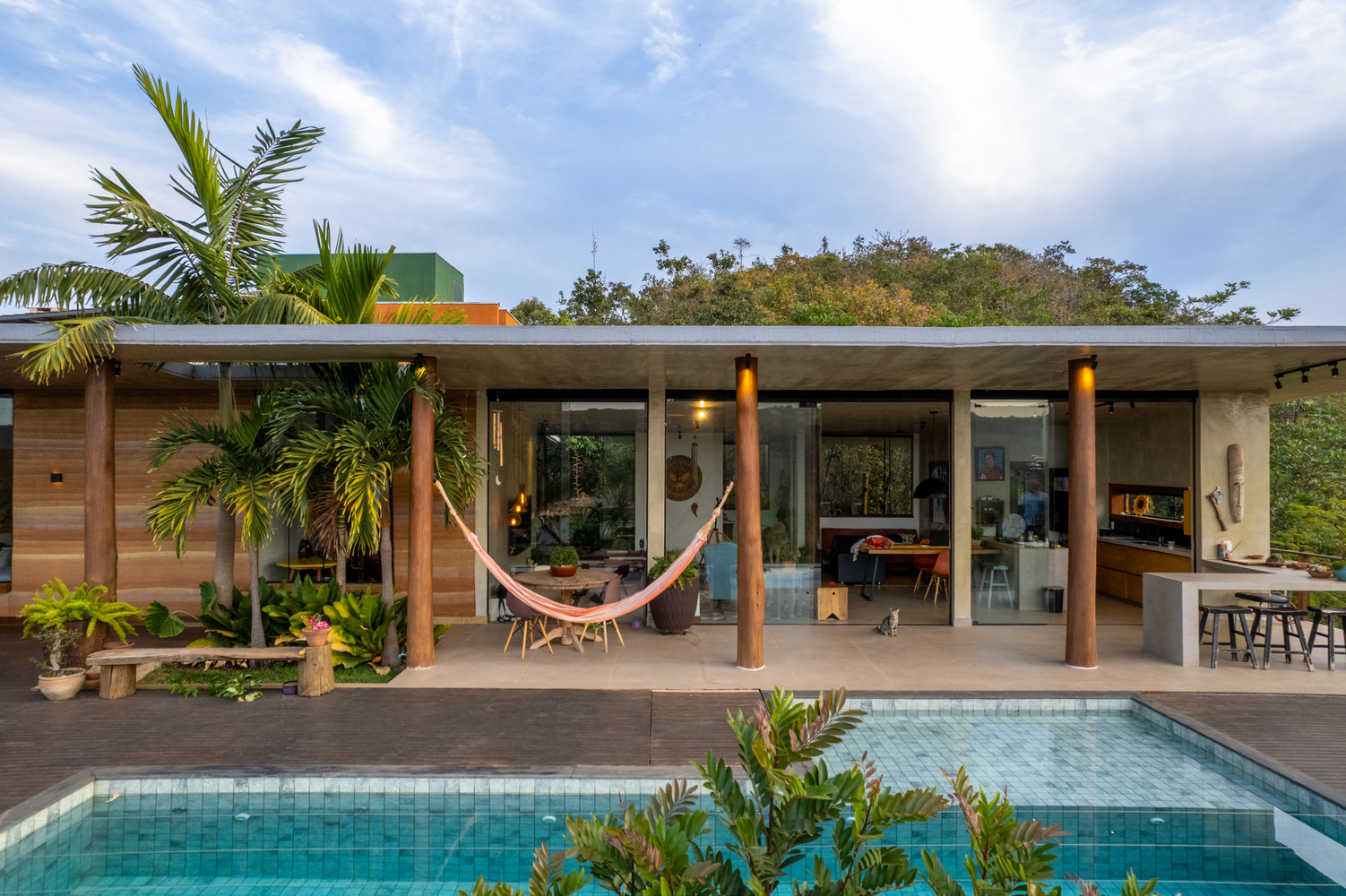 Earth house / tay arquitetura ecológica
