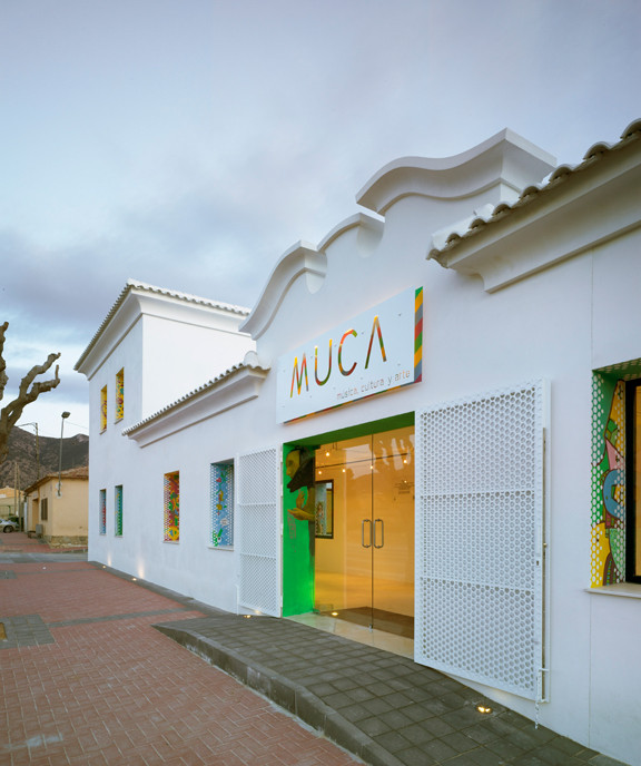 Music hall in algueña / cor & partners