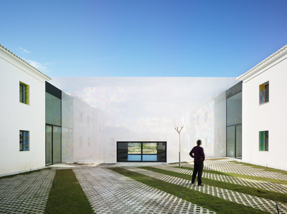 Music hall in algueña / cor & partners