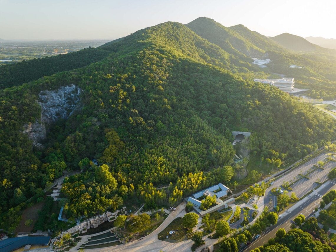 The Tourist Service Station Of Tangshan Ape Man Cave / Aeseu Architectural Technology And Art Studio 28 The tourist service station of tangshan ape man cave / aeseu architectural technology and art studio