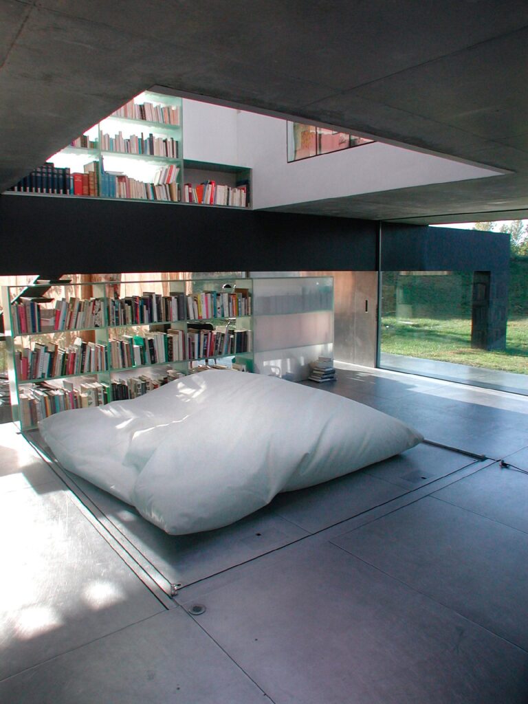 Maison Bordeaux / Oma | Classics On Architecture Lab 5 Maison bordeaux / oma | classics on architecture lab