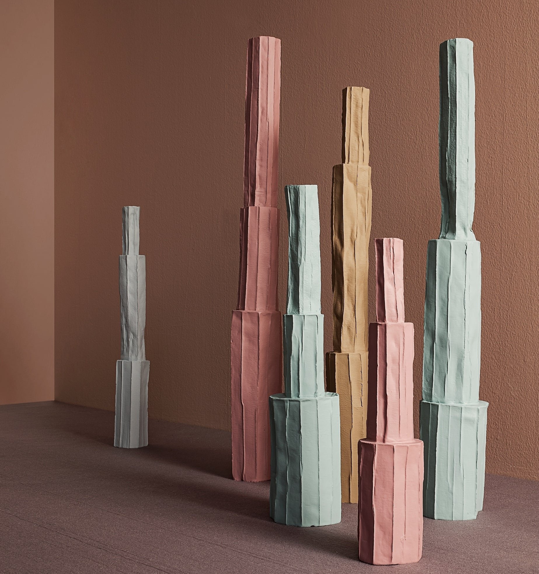 Pistilli-4-2000X2000-Q85 Paola paronetto introduces new nature-inspired paper clay vessels