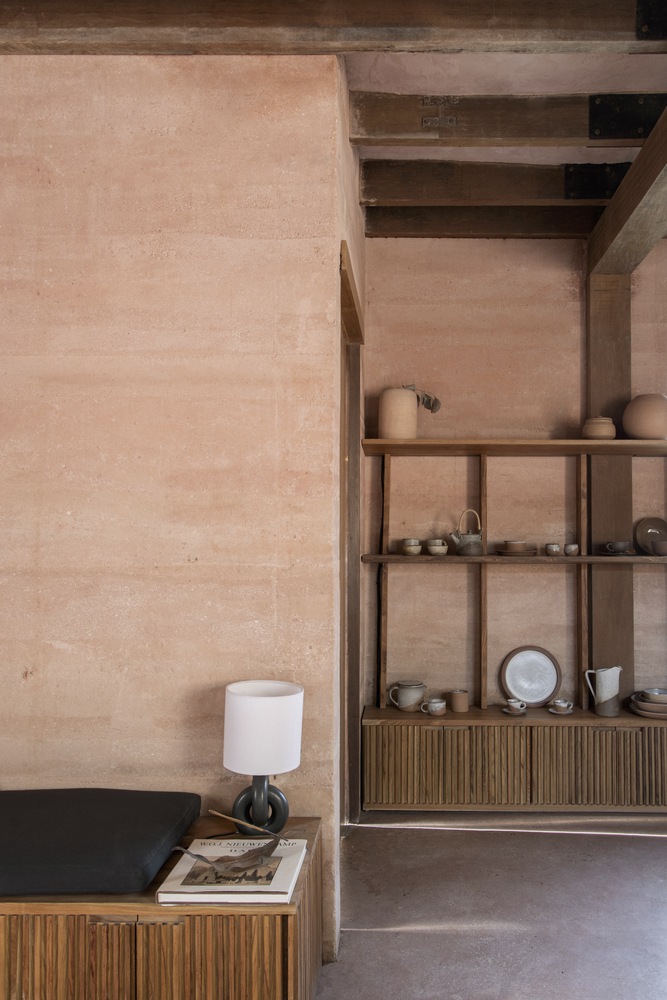 Tanah Pottery Studio / Blancostudio 16 Tanah pottery studio / blancostudio