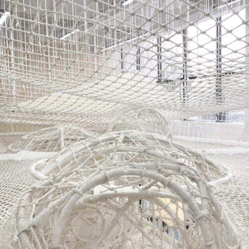 A walking box / unarchitecte