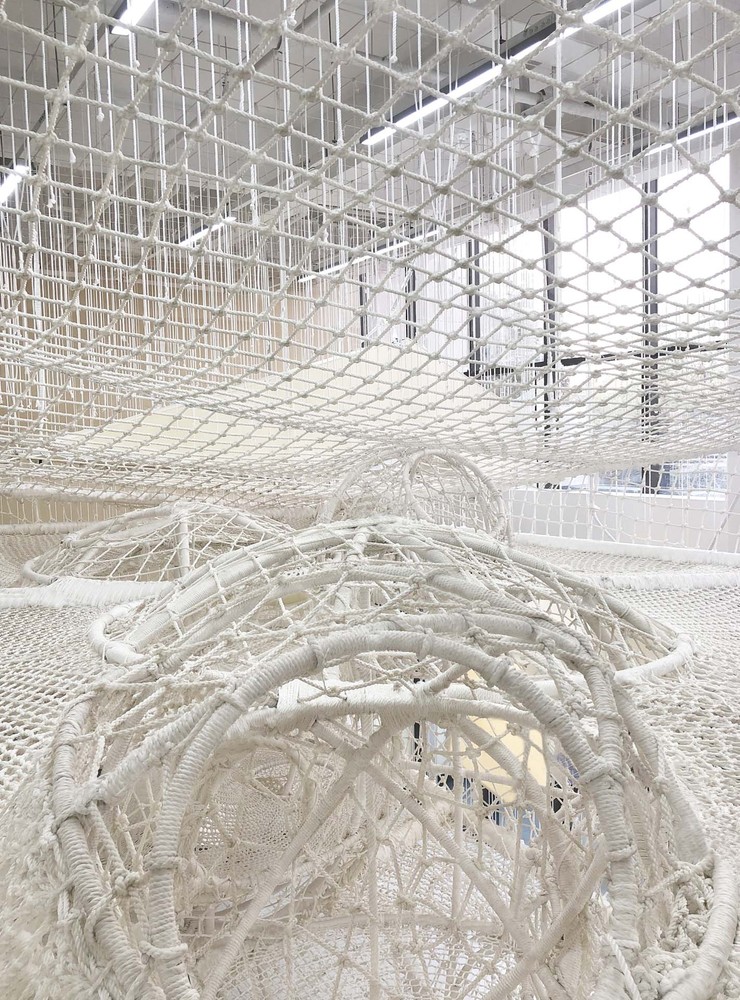 A walking box / unarchitecte