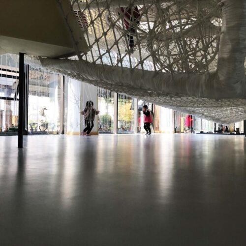 A walking box / unarchitecte