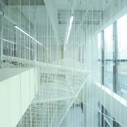A walking box / unarchitecte