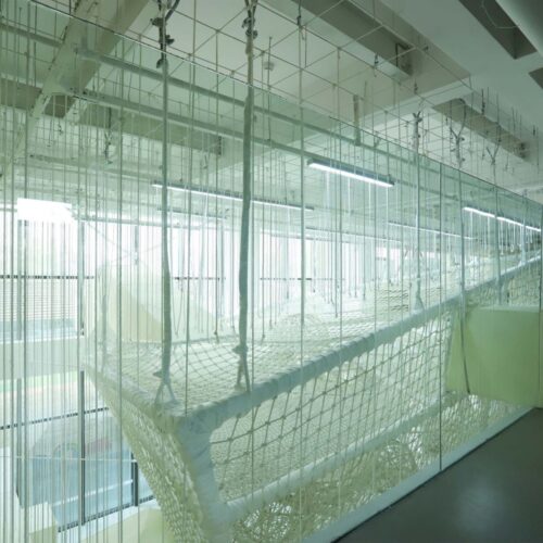 A walking box / unarchitecte