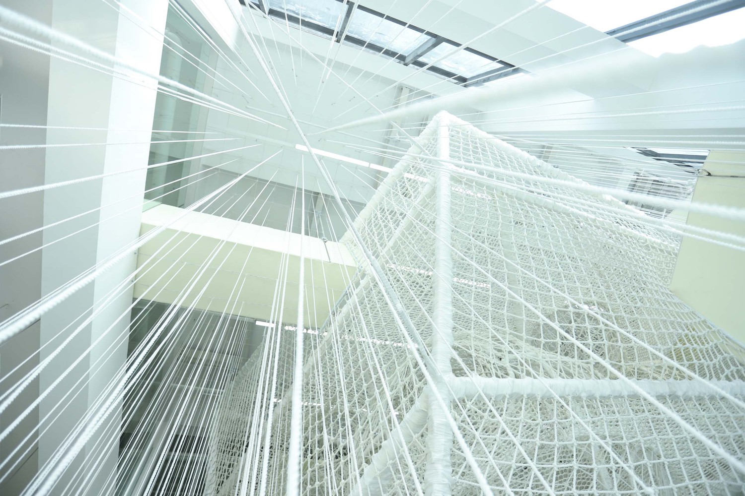 A walking box / unarchitecte