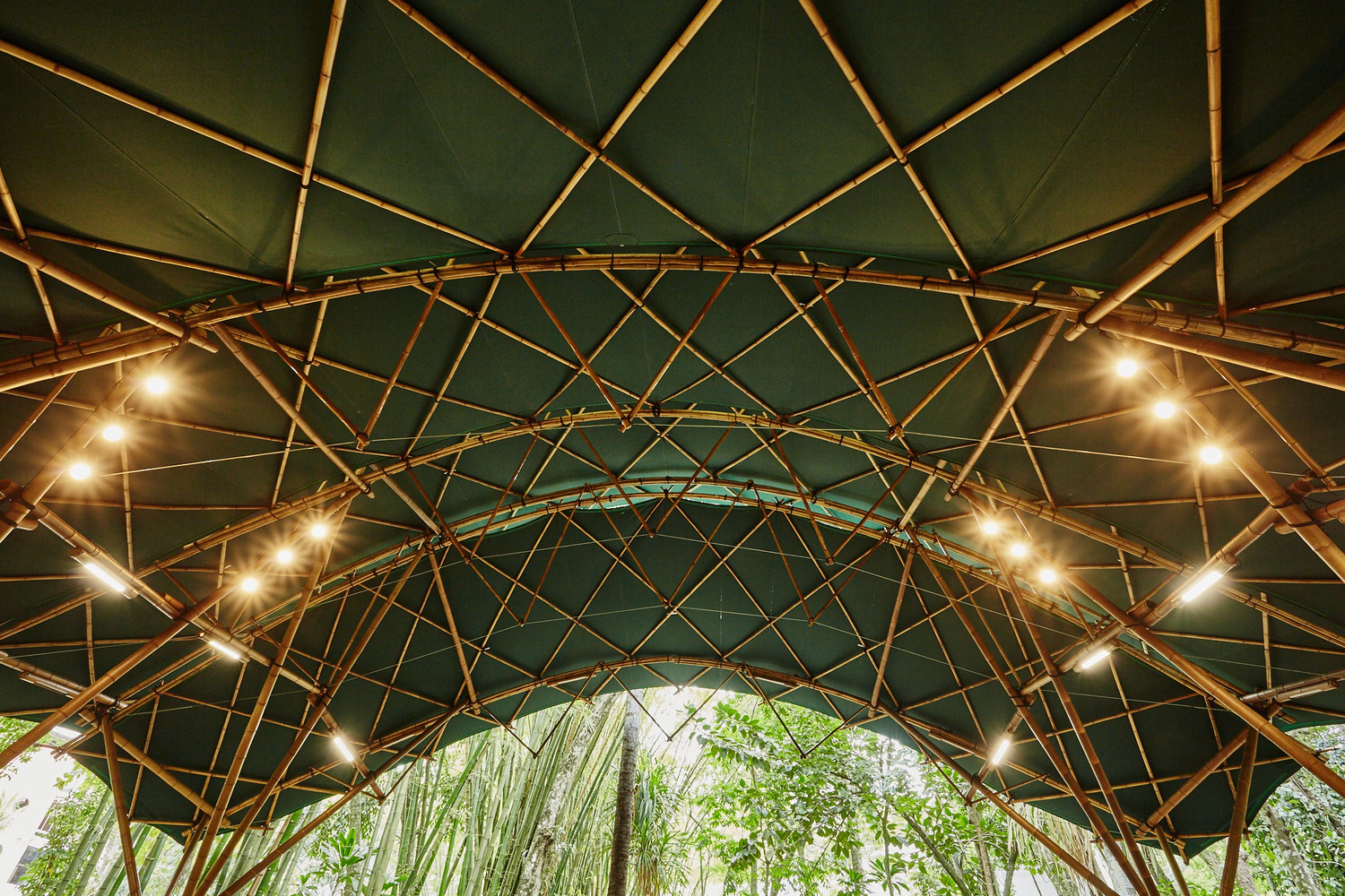 Bamboo Amphitheater Space Structure / Bambutec Design 23 Bamboo amphitheater space structure / bambutec design