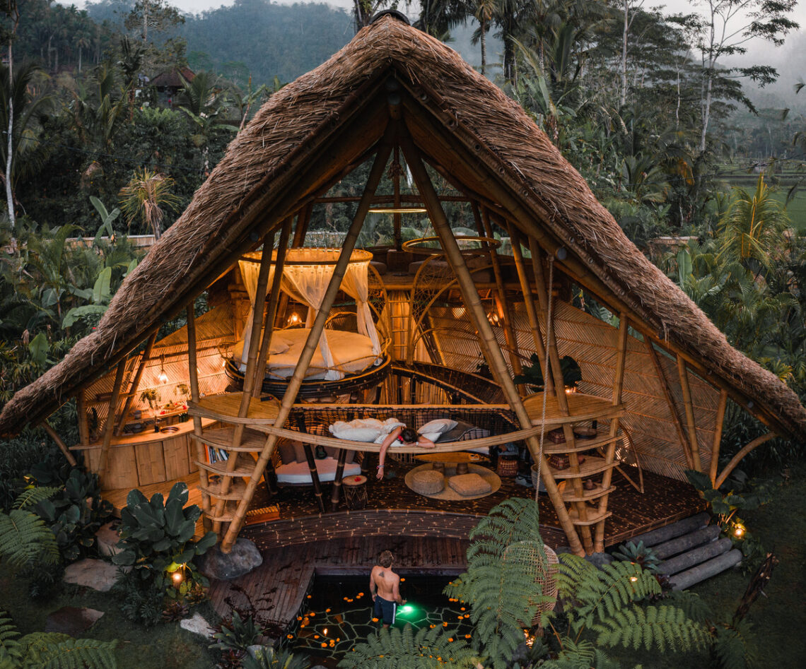 Hideout Horizon Bamboo House / Studio Wna 21 Hideout horizon bamboo house / studio wna
