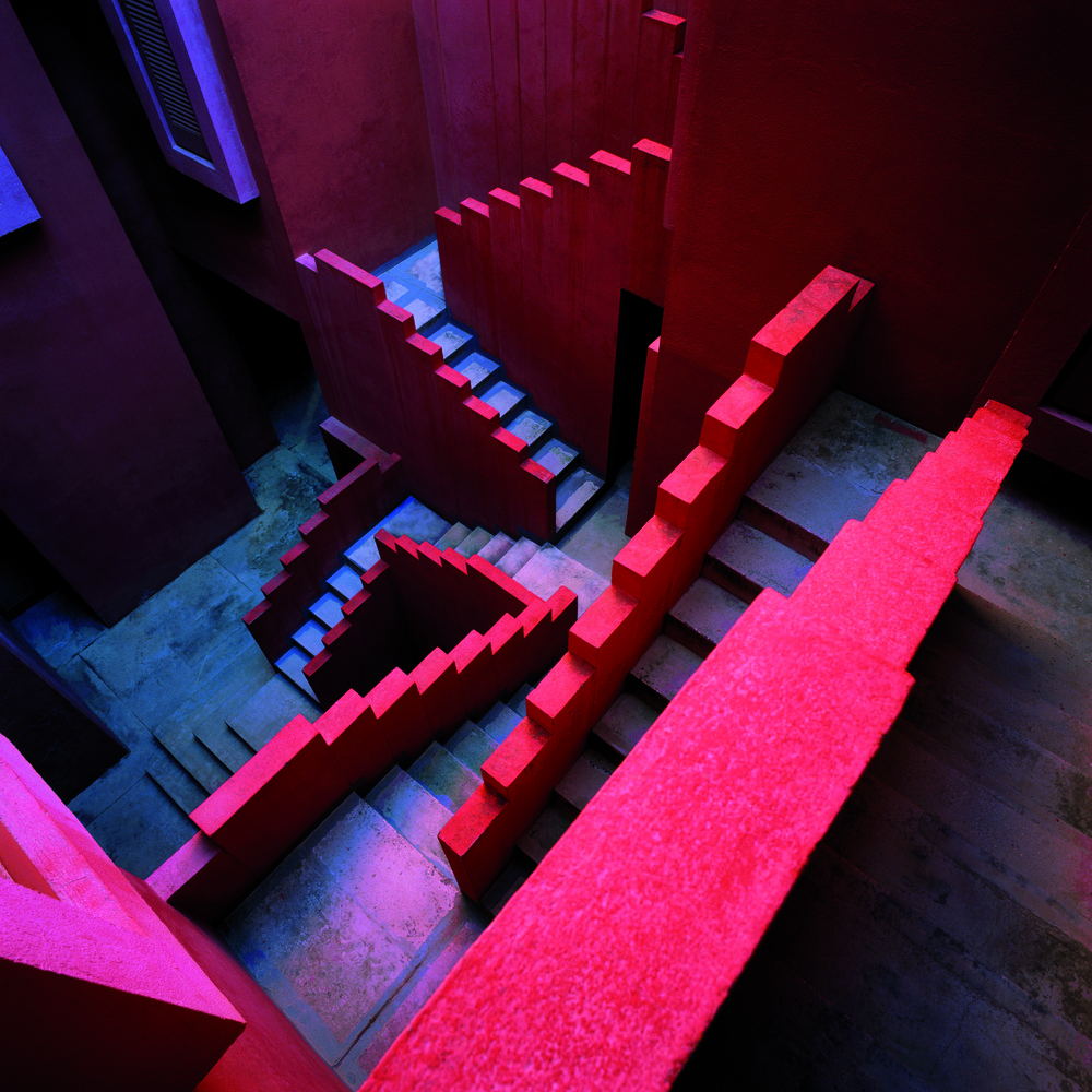 La muralla roja / ricardo bofill | classics on architecture lab