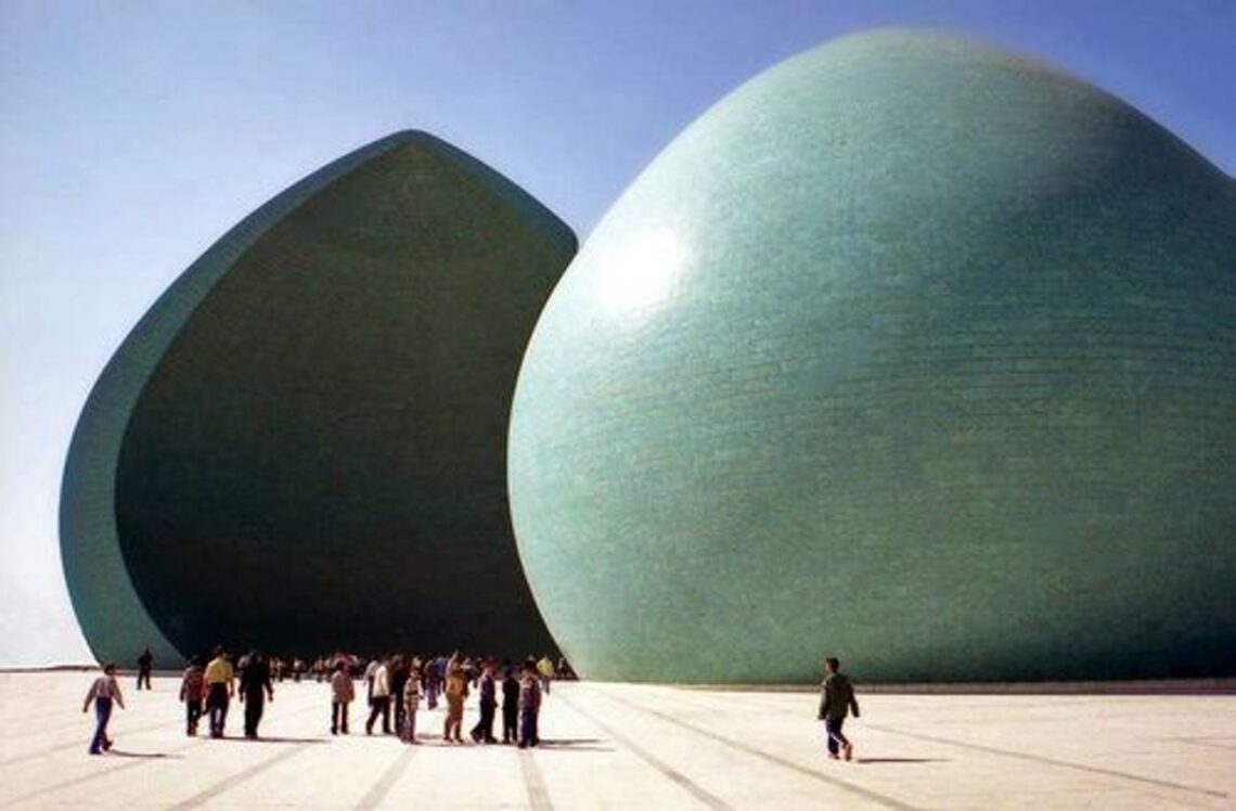 Al shaheed monument / saman kamal | classics on architecture lab