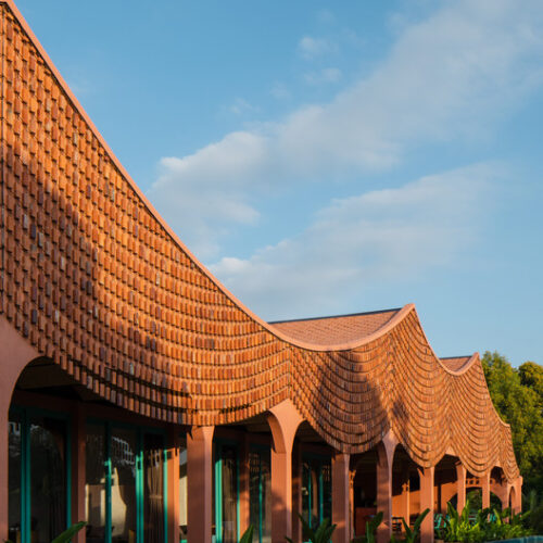 Duyen casa ii hotel / block architects