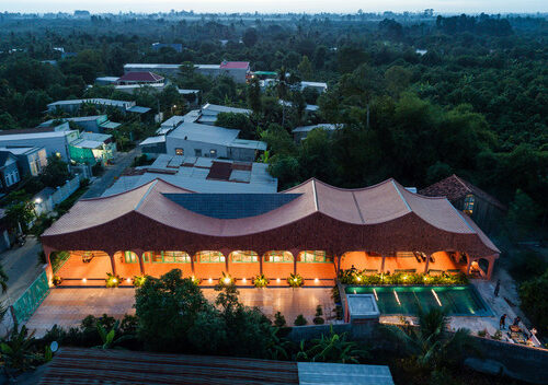 Duyen casa ii hotel / block architects