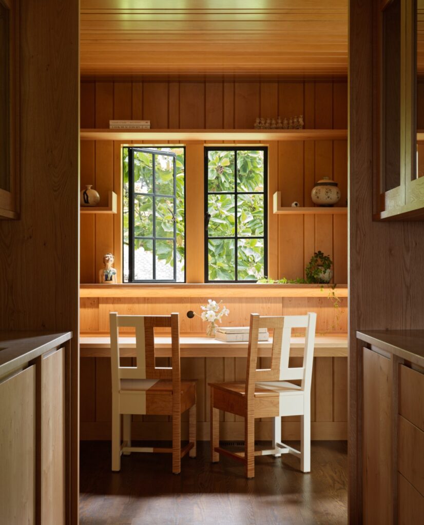 Loyal captain / heliotrope architects