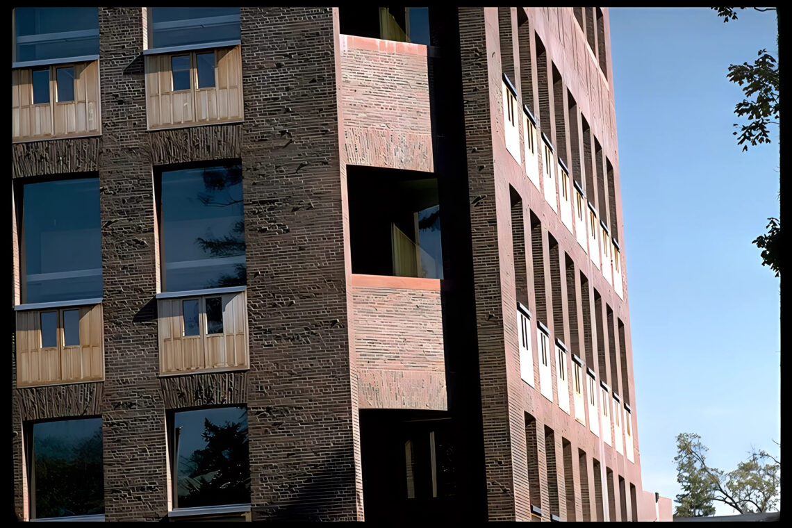 Phillips Exeter Academy Library / Louis Kahn | Classics On Architecture Lab 16 Phillips exeter academy library / louis kahn | classics on architecture lab
