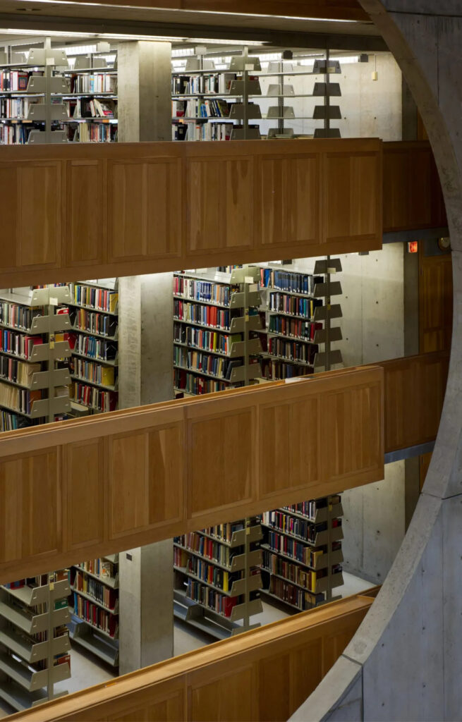 Phillips Exeter Academy Library / Louis Kahn | Classics On Architecture Lab 24 Phillips exeter academy library / louis kahn | classics on architecture lab