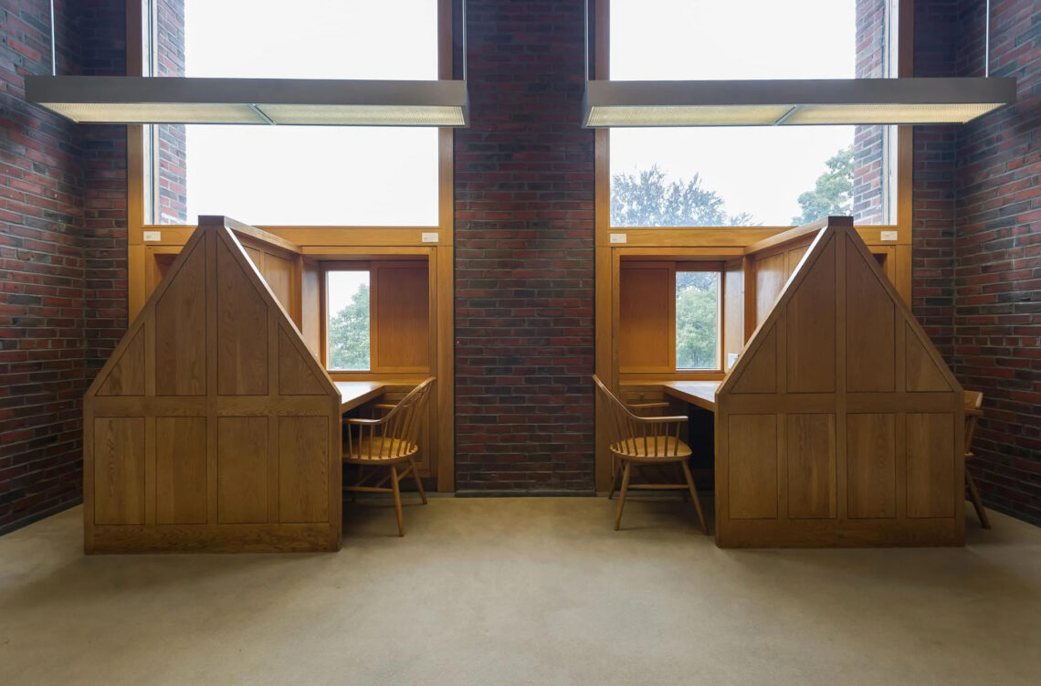 Phillips Exeter Academy Library / Louis Kahn | Classics On Architecture Lab 19 Phillips exeter academy library / louis kahn | classics on architecture lab