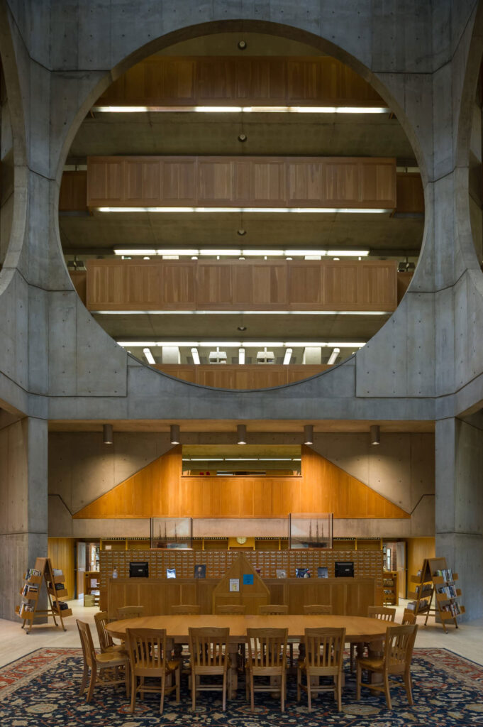 Phillips Exeter Academy Library / Louis Kahn | Classics On Architecture Lab 30 Phillips exeter academy library / louis kahn | classics on architecture lab