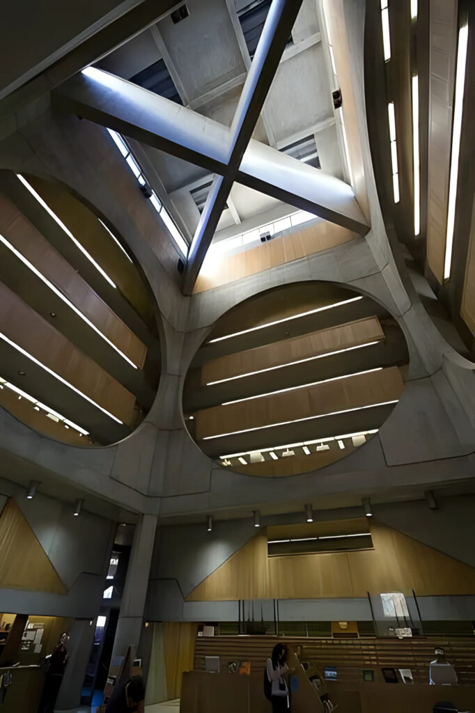 Phillips Exeter Academy Library / Louis Kahn | Classics On Architecture Lab 66 Phillips exeter academy library / louis kahn | classics on architecture lab