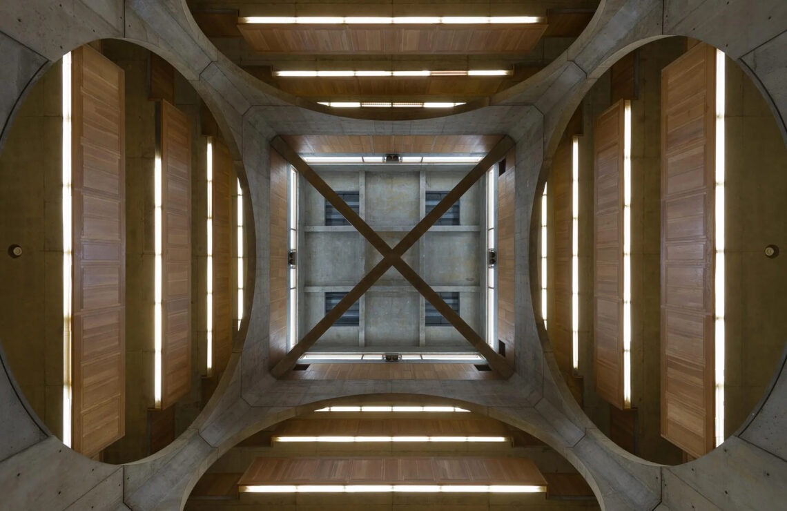 Phillips Exeter Academy Library / Louis Kahn | Classics On Architecture Lab 68 Phillips exeter academy library / louis kahn | classics on architecture lab