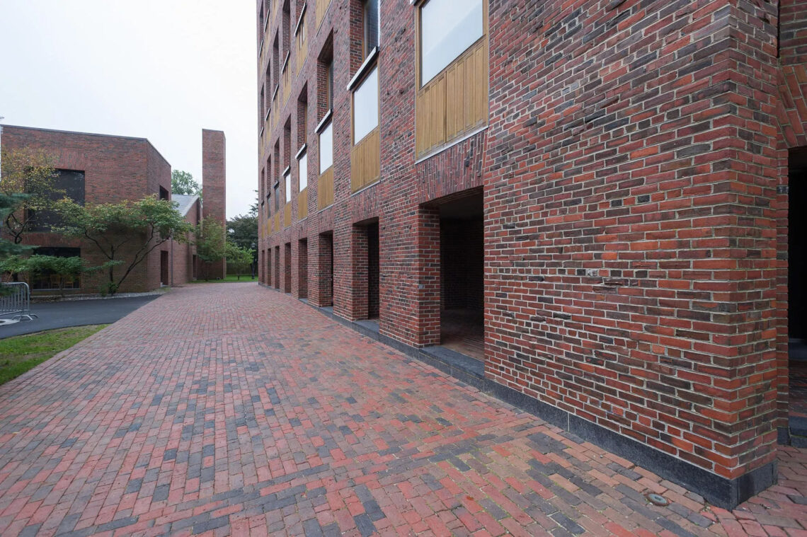 Phillips Exeter Academy Library / Louis Kahn | Classics On Architecture Lab 17 Phillips exeter academy library / louis kahn | classics on architecture lab