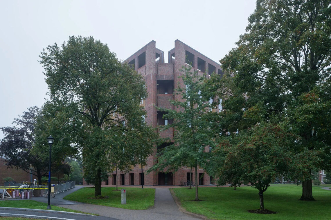 Phillips Exeter Academy Library / Louis Kahn | Classics On Architecture Lab 39 Phillips exeter academy library / louis kahn | classics on architecture lab