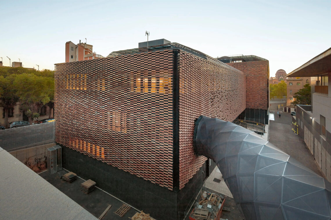 Sant pau hospital research institute / pich aguilera arquitectes + 2bmfg arquitectos