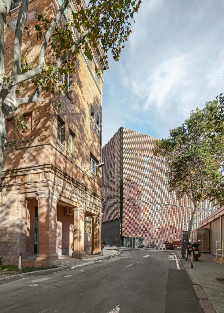 Sant pau hospital research institute / pich aguilera arquitectes + 2bmfg arquitectos